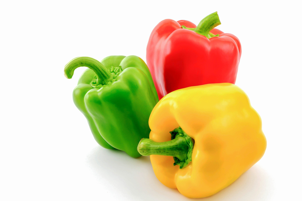 Capsicum Oil is rich in vitamin C which helps in the production of collagen. Collagen keeps the skin firm and protects the cells from further damage